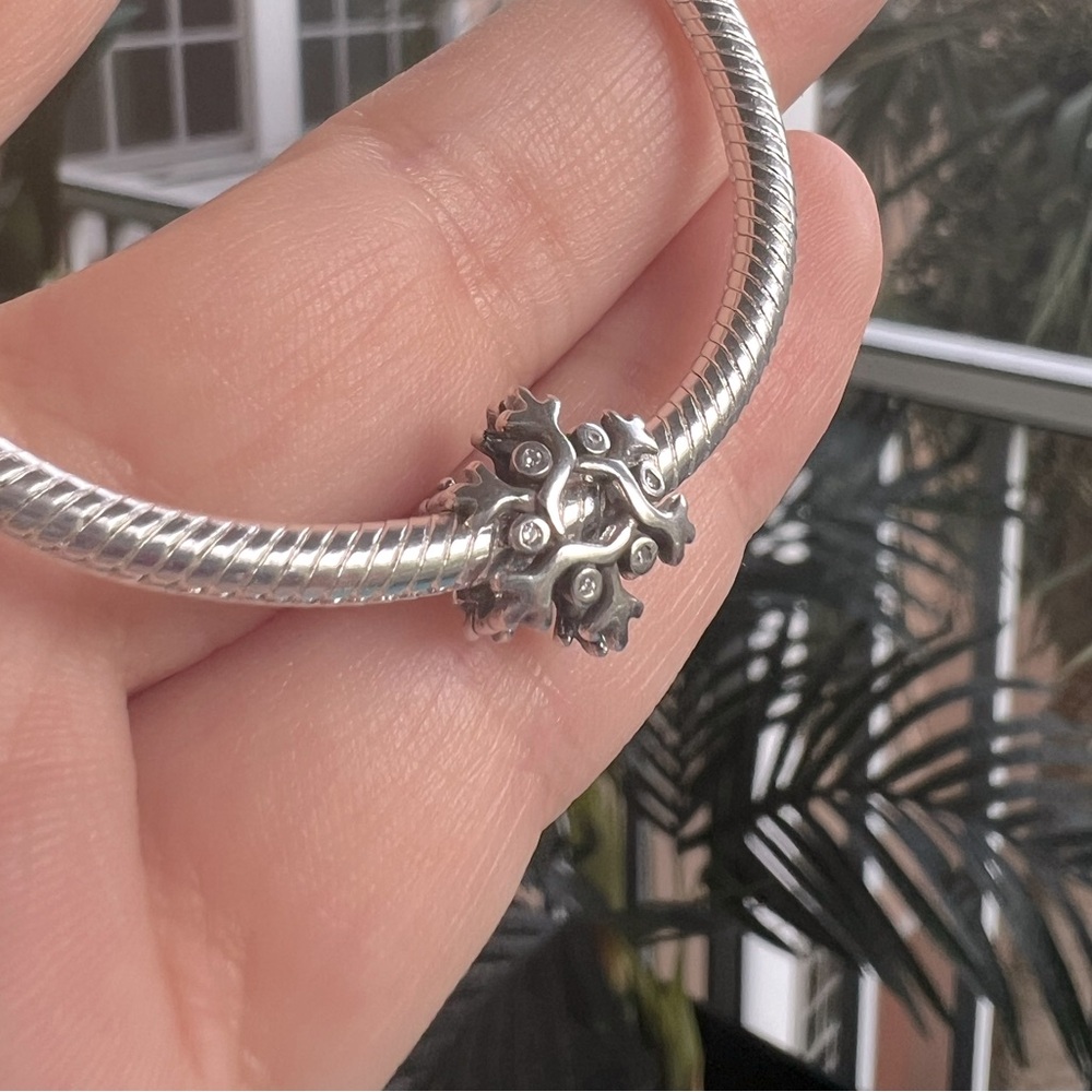 Silver Snowflake Charm - Picture 7 of 9